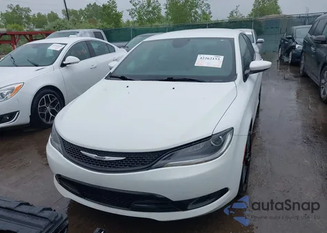 2015 Chrysler 200 S z USA, uszkodzony, nr VIN 1C3CCCBB4FN721927